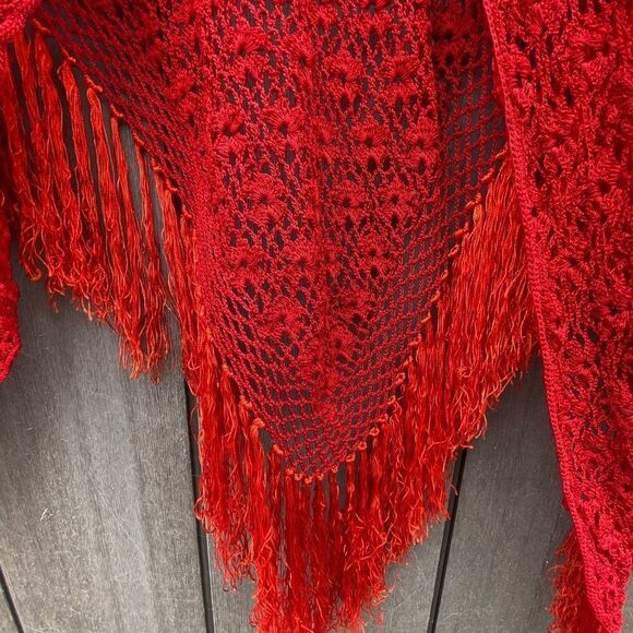 Crocheted Cape Wrap Red - Picture 3 of 7